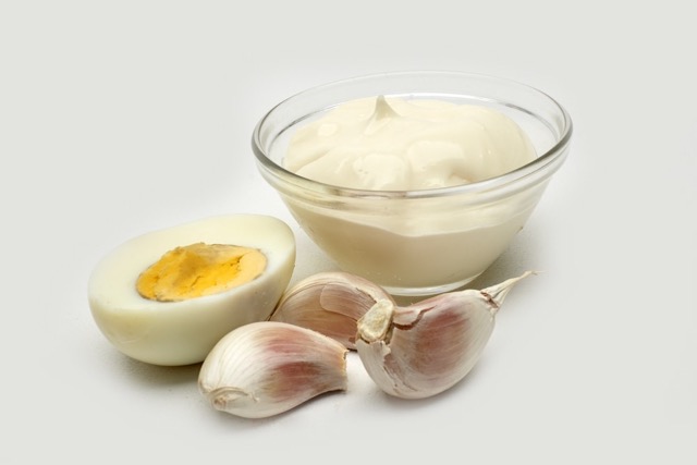 Sos de maioneza cu usturoi